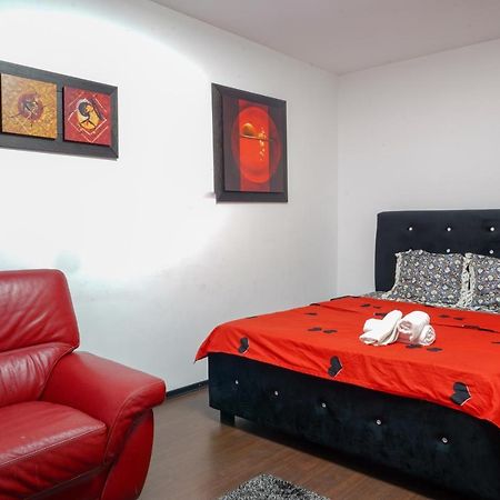 Sun Plaza Oasis With Self Check In And Fast Wifi Apartment บูคาเรสต์ ภายนอก รูปภาพ