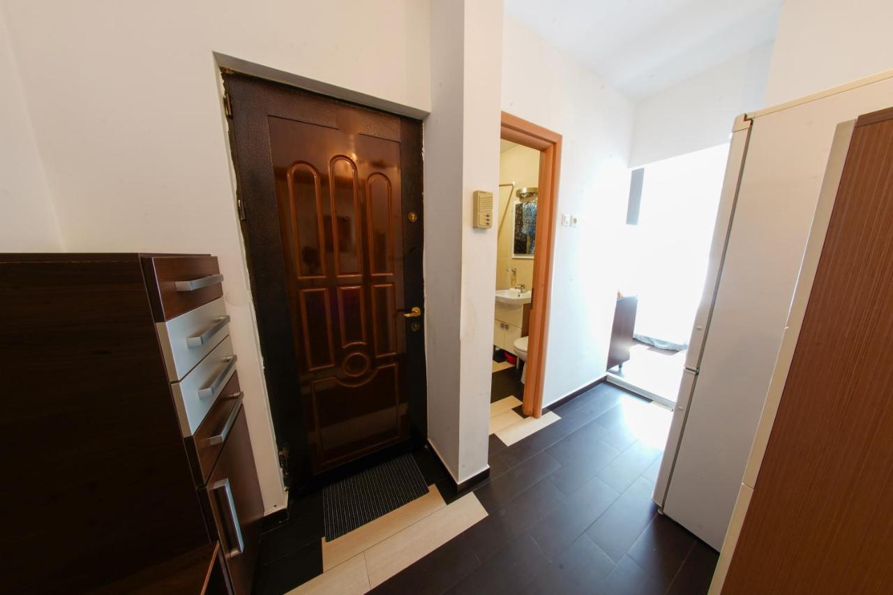 Sun Plaza Oasis With Self Check In And Fast Wifi Apartment บูคาเรสต์ ภายนอก รูปภาพ